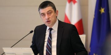 PM: If Positivity Rate Falls Below 4%, We Should Accelerate Opening Plan