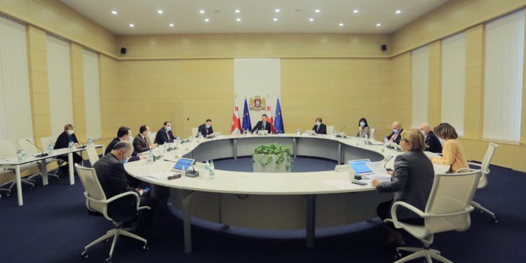 PM: Only WHO-Authorized Vaccines will be Imported to Georgia