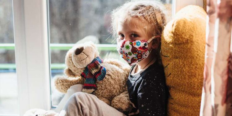 British Epidemiologist: New Strain of Coronavirus Also Poses Threat to Children