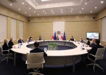 PM & Healthcare Experts Discuss Vaccination Plan