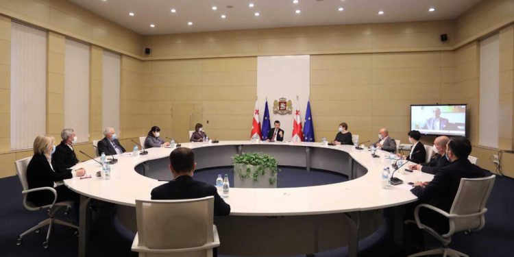 PM & Healthcare Experts Discuss Vaccination Plan