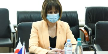 Health Minister: We Might Have to Reimpose Restrictions