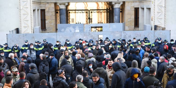 Opposition Parties Rally in Front of Parliament Building