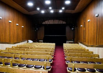 Tsulukiani Visits 3 Theaters in Kutaisi and Makes Future Plans
