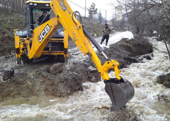 River vs. Road: Etseri, Svaneti