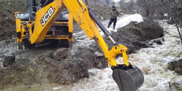 River vs. Road: Etseri, Svaneti