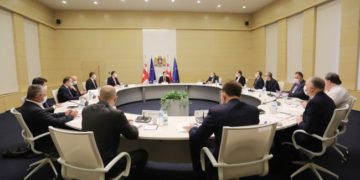 PM Reaffirms his Support for Business