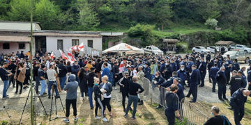 The protestors. By Michael Godwin/GT