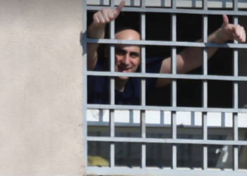 Nika Melia’s Supporters are Holding a Rally Near Rustavi Prison