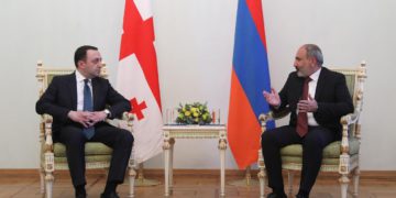 Georgian, Armenian PMs Meet to Discuss Bilateral Relations