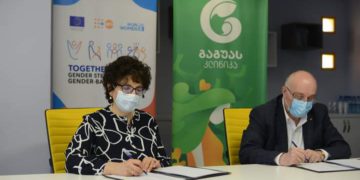 Fathers’ Schools Open in Tbilisi and Kutaisi as Part of ‘Men Care’ Campaign