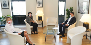 President of Georgia Meets with Representatives of Opposition Parties