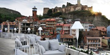 Eateries to Host Customers on Weekends in Open Spaces