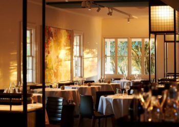 Restaurants and Cafes are Allowed to be Open on Weekends