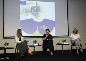 Panelist Nino Gorgadze, a representative of social enterprise "Leader" in Gori, which aims to empower women living in Shida Kartli and promote their employment. In 2020, the enterprise started producing face masks with waste products. They now serve two purposes: empowering women and recycling waste.