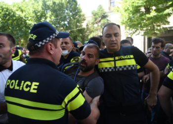 Violent Groups Attack Journalists