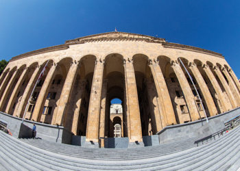 The Georgian Parliament building in Tbilisi. Photo by Leli Blagonravova/UNDP