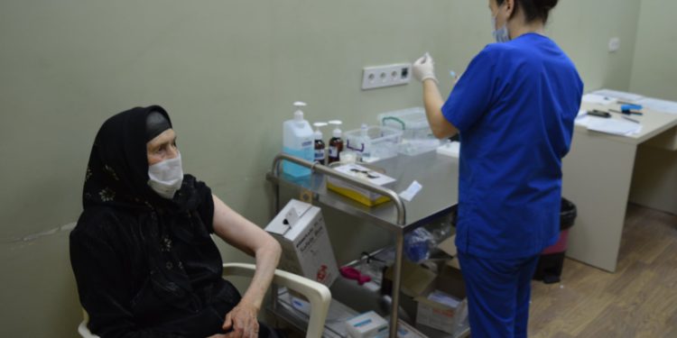 102-Year-Old Adjaran Woman Gets Vaccinated