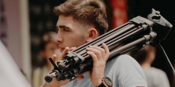 Reports: Opposition-minded Mtavari TV Cameraman was Thrown from 2nd Floor of GD Office
