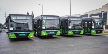 Mobile Vaccination Centers Open in Buses