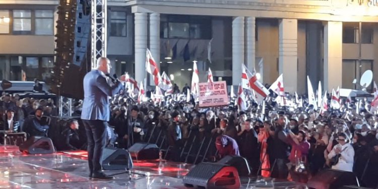 Nika Melia Reads Saakashvili’s Letter to the “Free Misha” Crowd