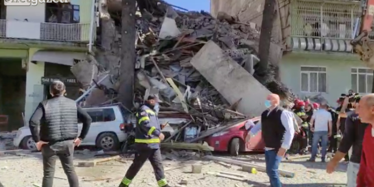 Block of Flats Collapses in Batumi, Several People Injured