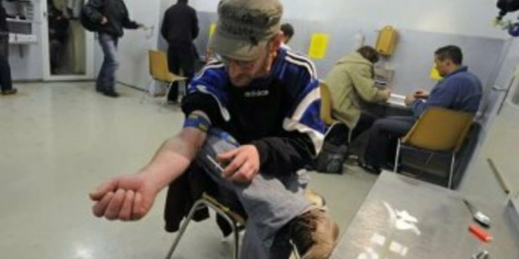 Paths towards Decriminalizing Drug Use in Europe