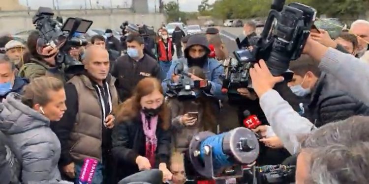 Clashes Occur between Activists, Law Enforcers near Rustavi Prison