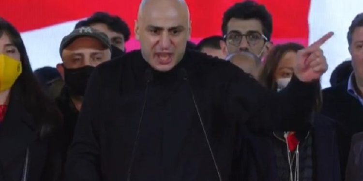 UNM Gives Gov’t 24 Hours to Transfer Saakashvili to Civil Clinic