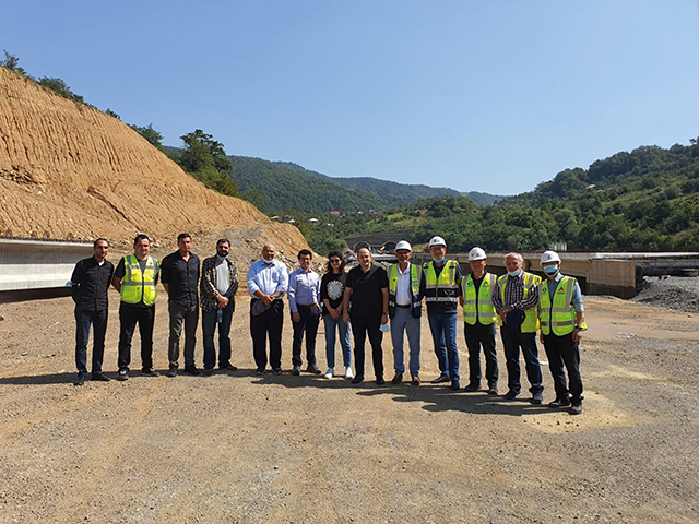 An ADB mission reviewed the Khevi–Ubisa and Shorapani–Argveta Sections of the East-West Highway Improvement projects and discussed project implementation issues with the Roads Department of Georgia and the Ministry of Finance. The Khevi-Ubisa and Shorapani-Argveta sections are located on difficult terrain along the Rikoti Pass, where 96 bridges and 53 tunnels will be built by 2024. Once completed, the East-West Highway will halve the travel time from Tbilisi to Batumi