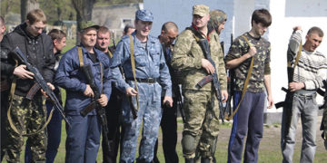 A Ukrainian territorial defense battalion, made up of civilian volunteers, trains at a base outside the city of Dnipro in 2015. Source: Nolan Peterson/Coffee or Die Magazine