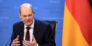 Germany Suspends Certification of Nord Stream 2