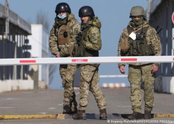 Ukraine Crisis: Russia Orders Troops into Eastern Ukraine