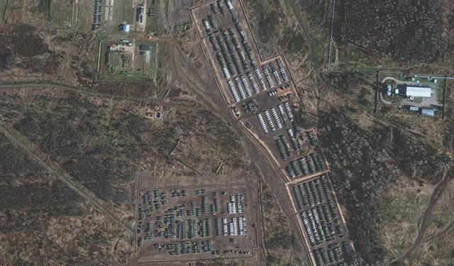 Forward deployed Russian military hardware is seen via satellite imagery 300km (185 miles) from Ukraine. Photo by Maxar via Reuters