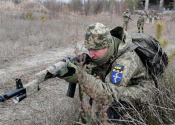 Ukraine: Russia Opened Fire 136 Times in Donbas, Killing 2 Soldiers