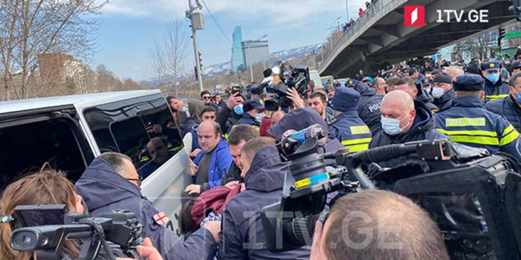 Up to 10 Demonstrators Protesting Fuel Prices Detained at Rally