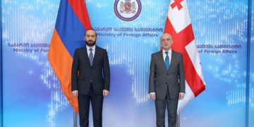 David Zalkaliani Hosts his Armenian Counterpart