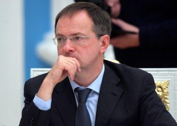 Head of Russian Delegation: Moscow Offers Meeting between Putin & Zelensky