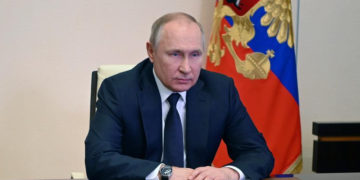 WSJ: Putin, Failing to Achieve Early Victory, Changing Tactics in Ukraine