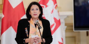 President Pardons 15, Including 6 Ukrainian Citizens