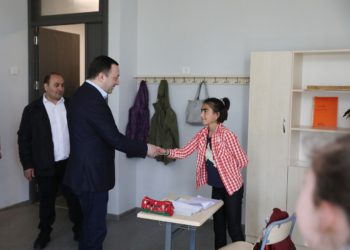 PM Visits Public School in Guturi