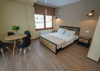 Pine Chalets by KA Group – Traditional Host in the Mountains