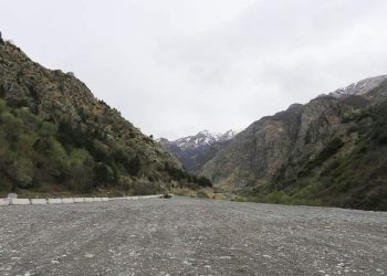 Traffic On Road Connecting Georgia and Russia Restored