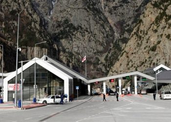 Kazbegi Customs Checkpoint Temporarily Closed Due To Bad Weather