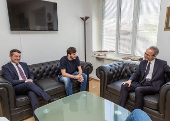 Italian Ambassador Meets with Footballer Khvicha Kvaratskhelia, Wishes Success in Serie A