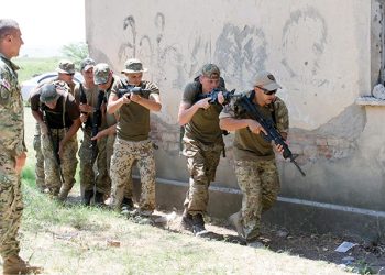 Georgian Special Operations Forces help train Ukrainian soldiers during NATO exercise Noble Partner 2017. Photo by Staff Sgt. Aaron Duncan/U.S. Special Operations Command Europe