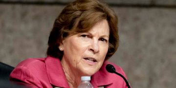 US Senator: Help Us So That We Can Help You To Get EU Candidacy in December