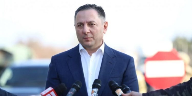 Vakhtang Gomelauri Checks Fire Extinguishing Works in Borjomi Municipality