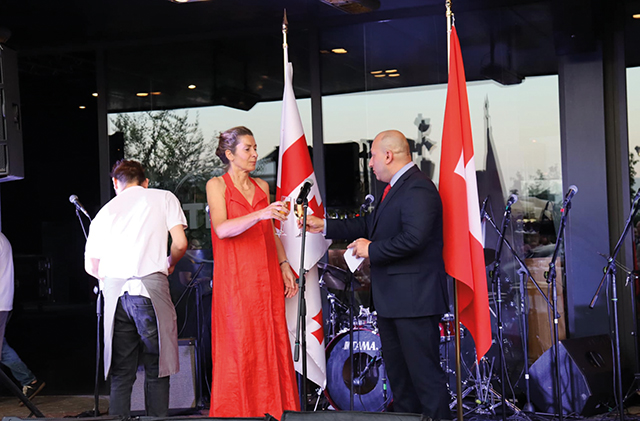 Ambassador Grau toasts to the cooperation between Georgia and Switzerland. Source: Embassy of Switzerland in Georgia 