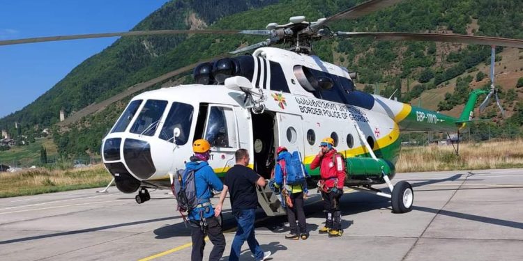 One of 6 Foreign Tourists Stuck on Tetnuldi Peak Dies, Rescue Operation Underway To Save 3 Others